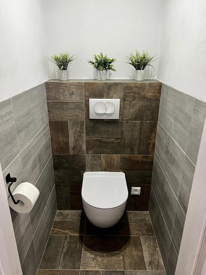 Urban Zion Apartment Lipótszentmiklós Kültér fotó
